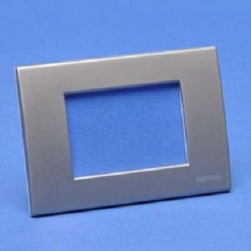 Legrand | N4803TA ����� �� 3 ������ ������ ����� BTicino